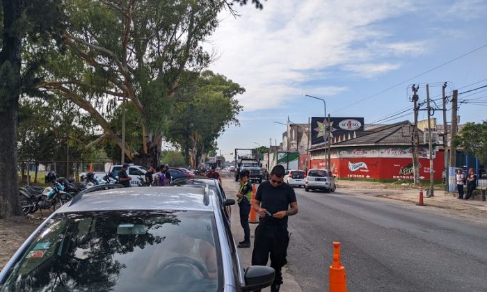 Florencio Varela - Operativos de interceptación: secuestraron camión con autopartes